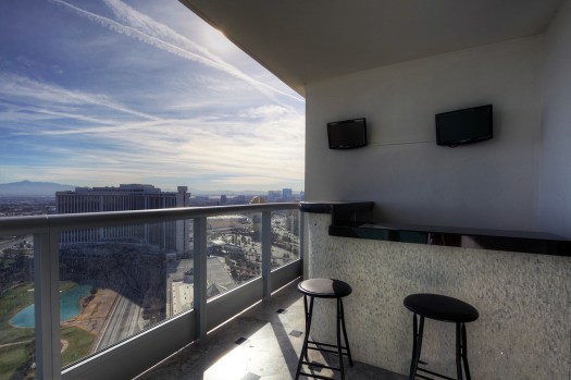 Turnberry Towers 3201