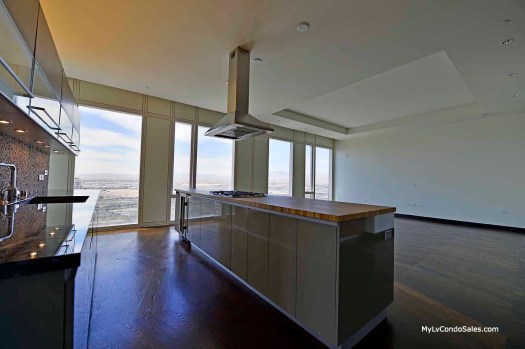 Mandarin Vegas Condos