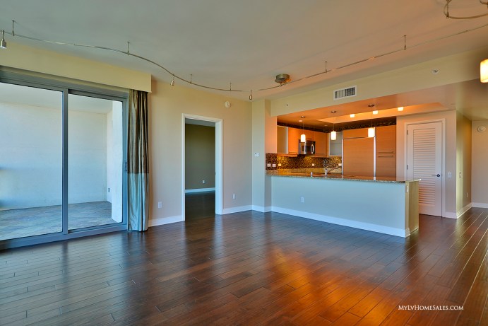 Turnberry Towers 4301E Turnberry Towers 4301E