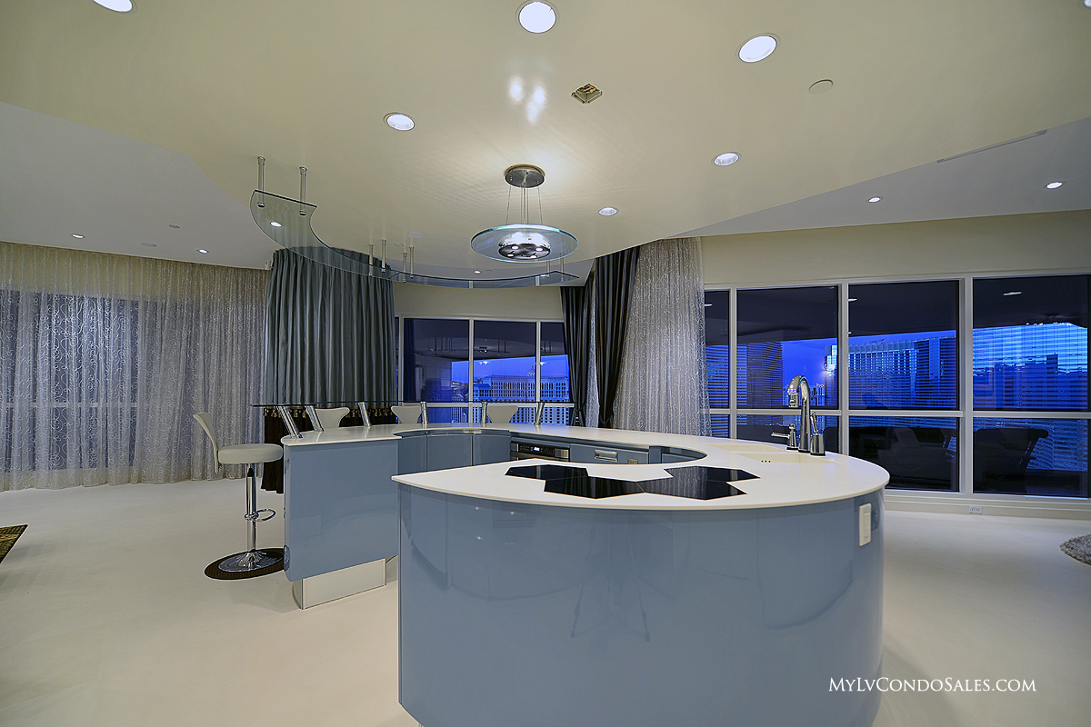 Penthouse at Panorama Towers